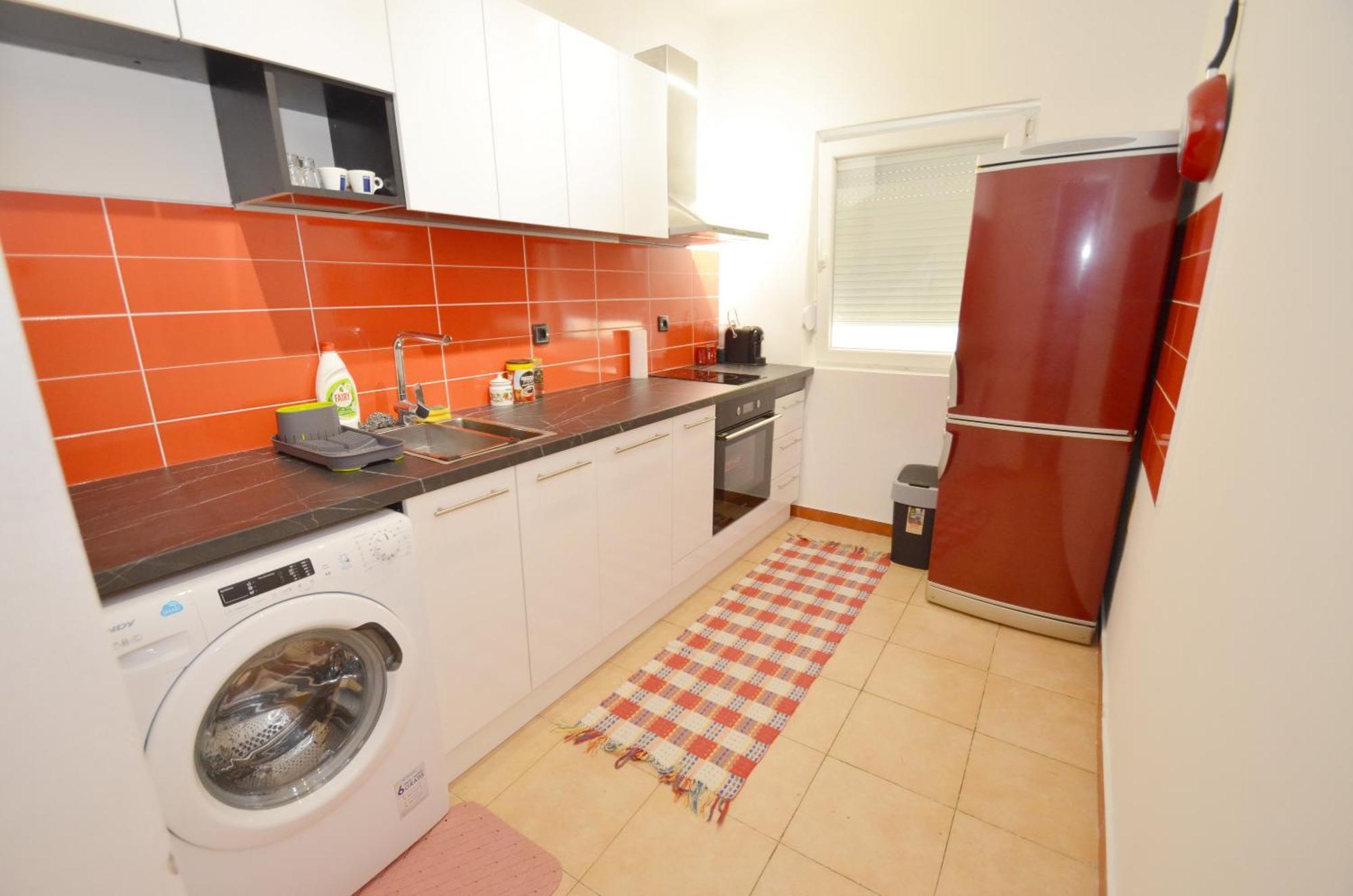 Bugi Apartment Kotor Luaran gambar