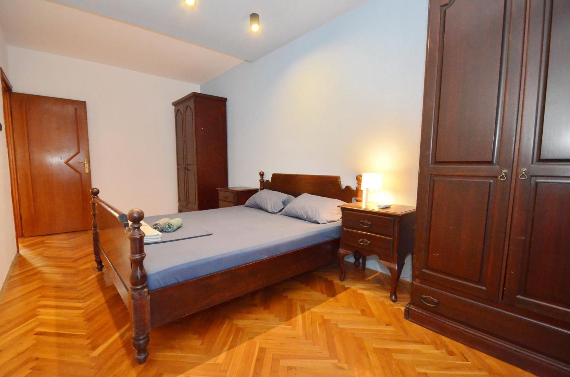 Bugi Apartment Kotor Luaran gambar